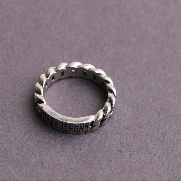 Marc Jacobs the Barcode Monogram ID Chain Ring - Picture 9 of 10